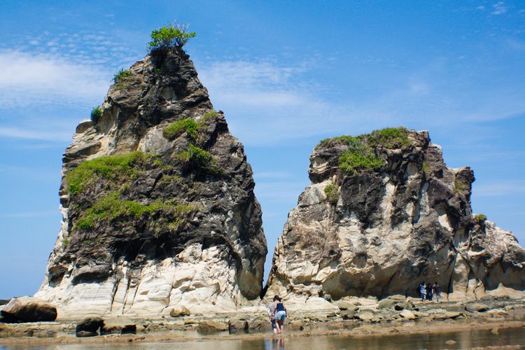 Stasiun Rangkasbitung ke Ujung Kulon dan Pantai Sawarna